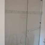 Frameless Tub Door